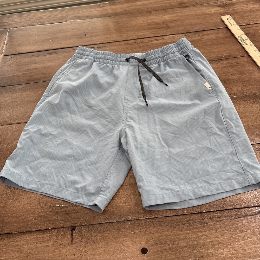 Quiksilver Amphibian Shorts Mens Size S Pale Blue Surf Sail Swim‎ Shorts